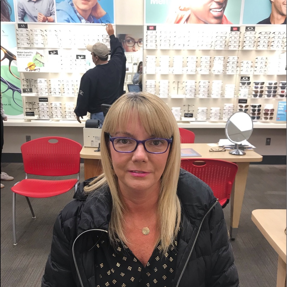 Meet your Posher, Lisa